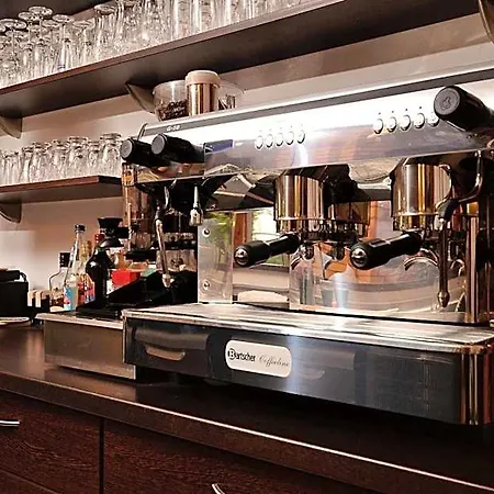 Hotel Am Stadtwald 3*