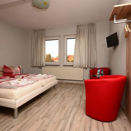 Am Stadtwald מלון 3*