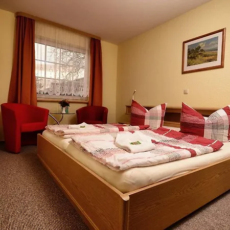 Otel Am Stadtwald 3*